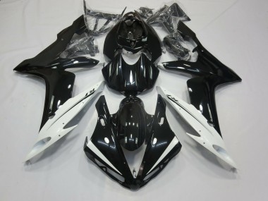 Shop White and Black Yamaha R1 Motorcycle Fairings 04-06